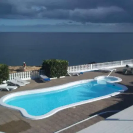 Sleeps 2 Pool Wifi Διαμέρισμα